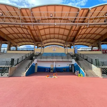 Апартаменты Summerland Ocean View Арона